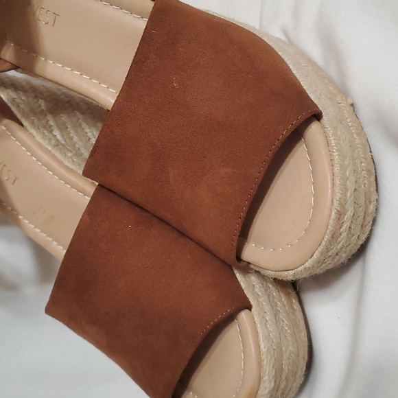 Nine West Wedge Sandal 9M brown - Picture 5 of 6